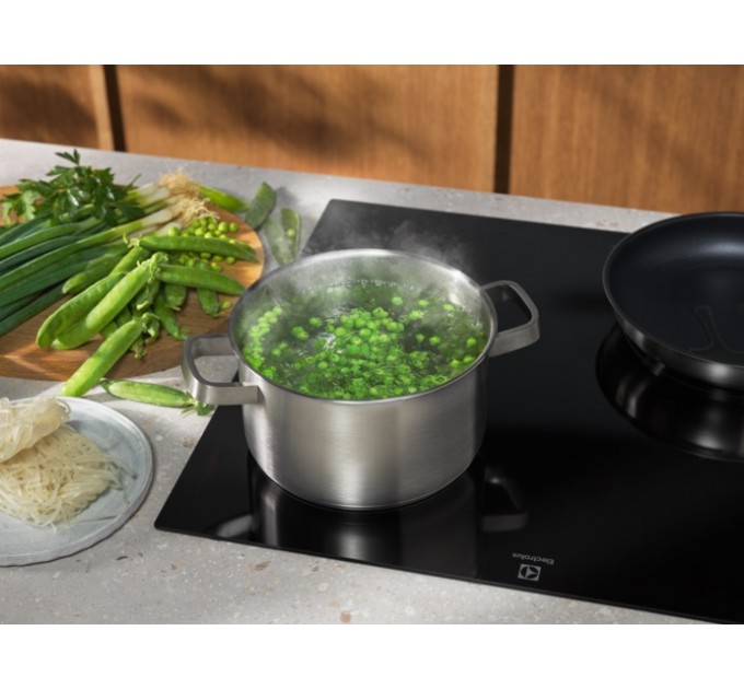 Варильна поверхня Electrolux індукційна, 60см, чорний