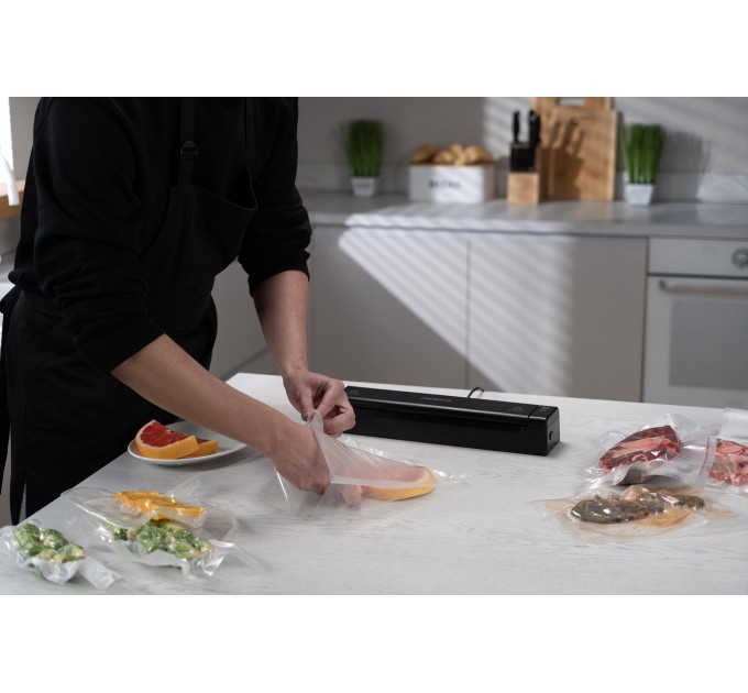 Вакууматор ARDESTO для пакетов та рулонов, 110Вт, 28см, электронное, + 1 рулон, пластик, чёрный