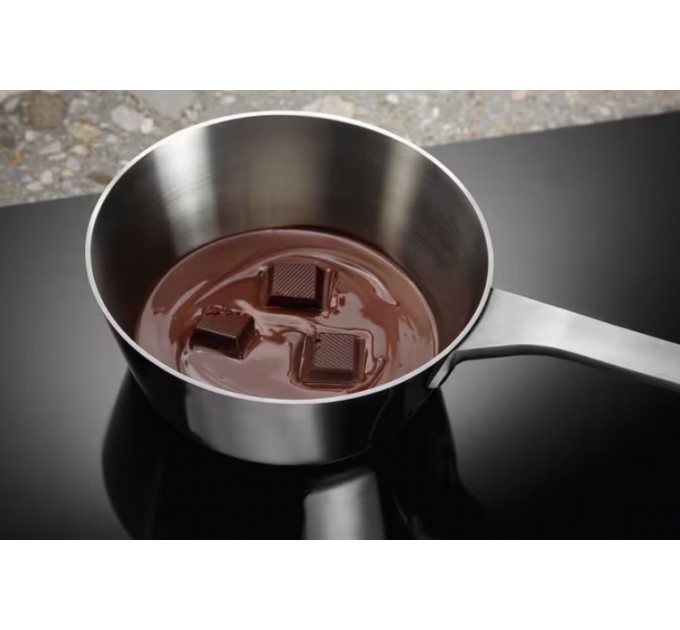 Варочная поверхность Electrolux индукционная, 80см, расширенная зона, Hob2Hood, черный