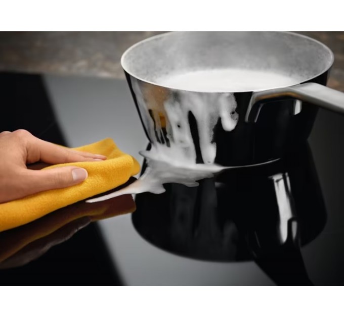 Варильна поверхня Electrolux індукційна, 30см, Доміно, чорний