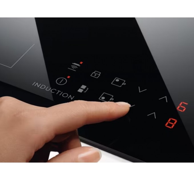 Варильна поверхня Electrolux індукційна, 30см, Доміно, чорний