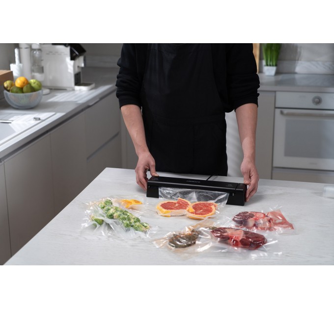 Вакууматор ARDESTO для пакетов та рулонов, 110Вт, 28см, электронное, + 1 рулон, пластик, чёрный