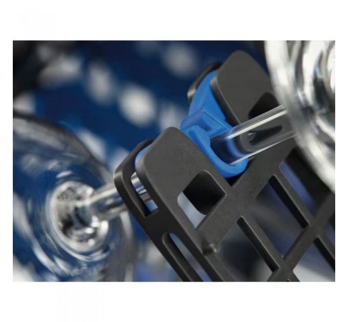 Посудомоечная машина Electrolux встраиваемая, 14компл., C, 60см, дисплей, инвертор, 3я корзина, ComfortLift, черный