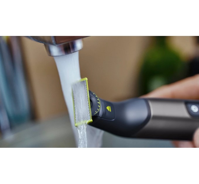 Бритва електр. Philips OneBlade Pro 360, Li-Ion, сух.+влажн., индикатор заряда, мягкий чехол, сталь, черный