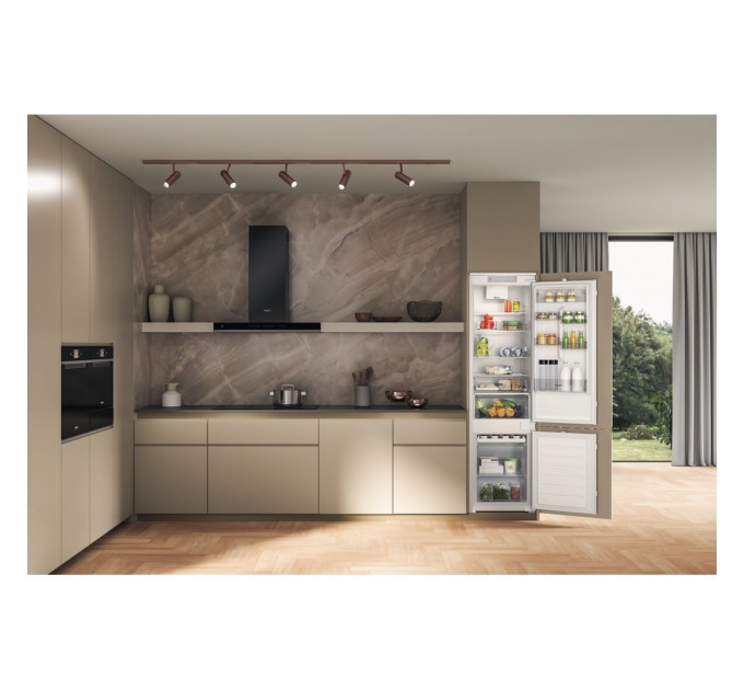 Холодильник Whirlpool вбудований з нижн. мороз., 193,5x54х54.5, холод.відд.-221л, мороз.відд.-79л, 2дв., А++, ST, інв., білий