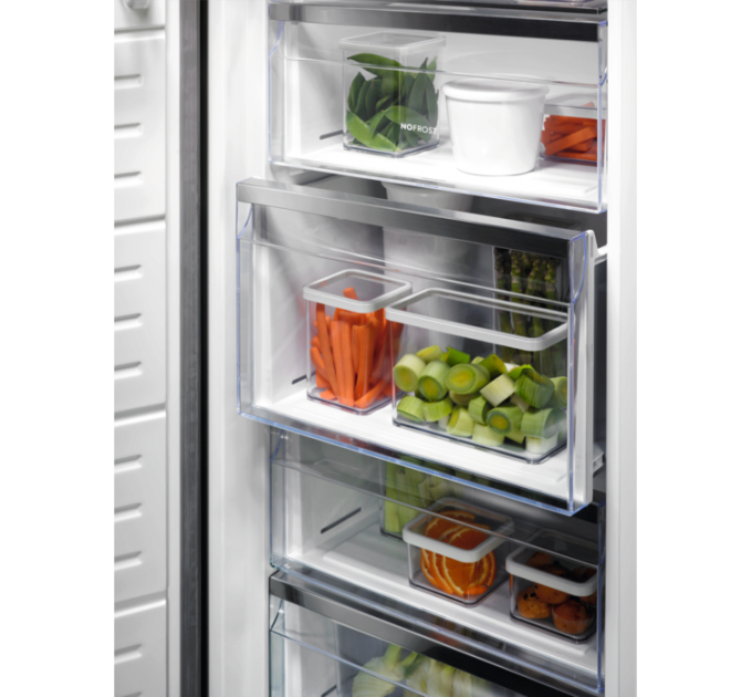 Морозильна камера Electrolux, 186x60х65, 278л, E, NF, інв., нерж