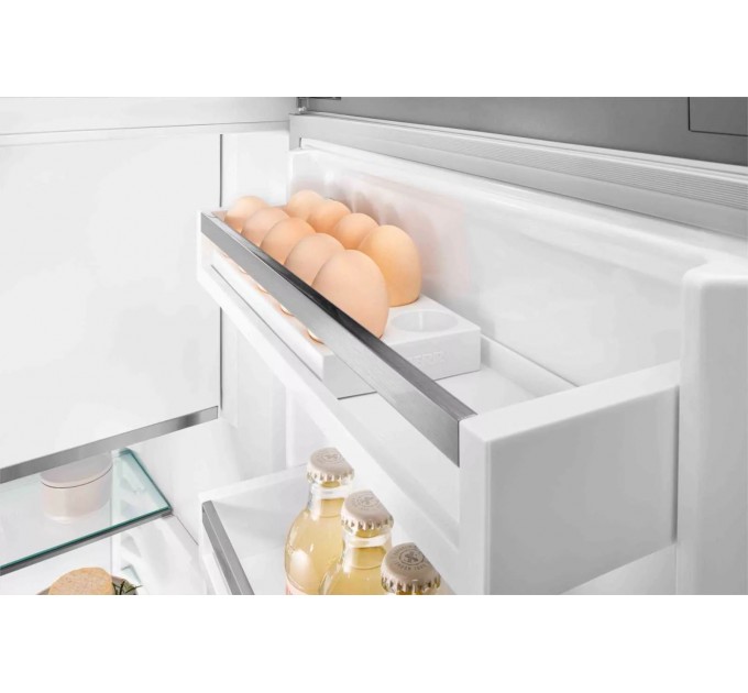 Холодильная камера Liebherr встраиваемая, 177x55.9х54.6, 291л, 1дв., D, ST, диспл внутр., BioFresh, белый