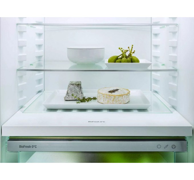 Холодильная камера Liebherr встраиваемая, 177x55.9х54.6, 291л, 1дв., D, ST, диспл внутр., BioFresh, белый