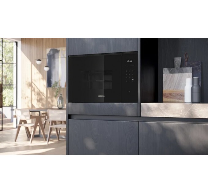 Мікрохвильова піч Siemens вбудована, 25л, електр. керув., 900Вт, гриль, дисплей, чорний