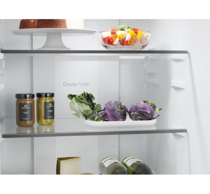 Холодильник Candy з нижн. мороз., 182.5x54.5х60, холод.відд.-197л, мороз.відд.-82л, 2дв., А+, NF, нерж