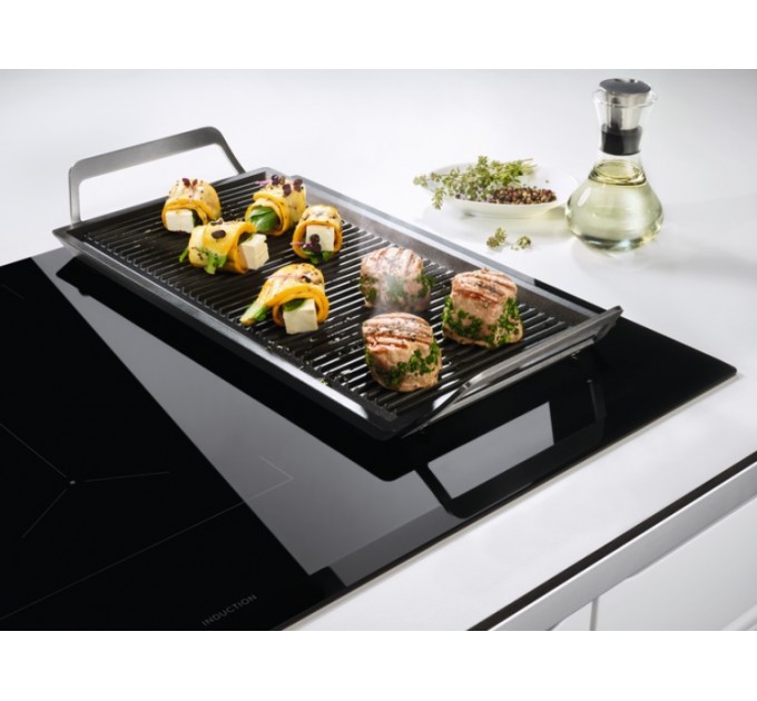 Варочная поверхность Electrolux индукционная, 71см, расширенная зона, Hob2Hood, черный