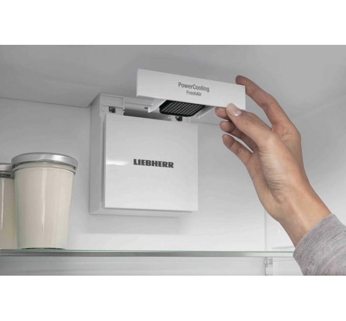 Холодильник Liebherr з нижн. мороз., 201.5x74.7х67.5, холод.відд.-346л, мороз.відд.-128л, 2дв., D, NF, диспл внутр., білий
