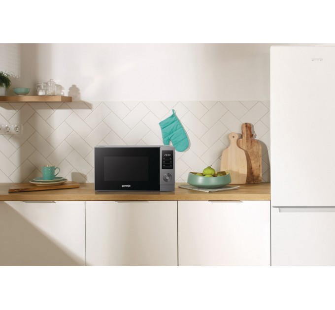 Микроволновая печь Gorenje, 20л, электр. управл., 700Вт, дисплей, нерж