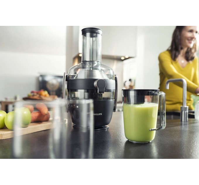 Соковитискач Philips Avance Collection відцентрований 1000Вт, чаша-1л, жмих-2.1л, жолоб на ціле яблуко, пластик, чорний