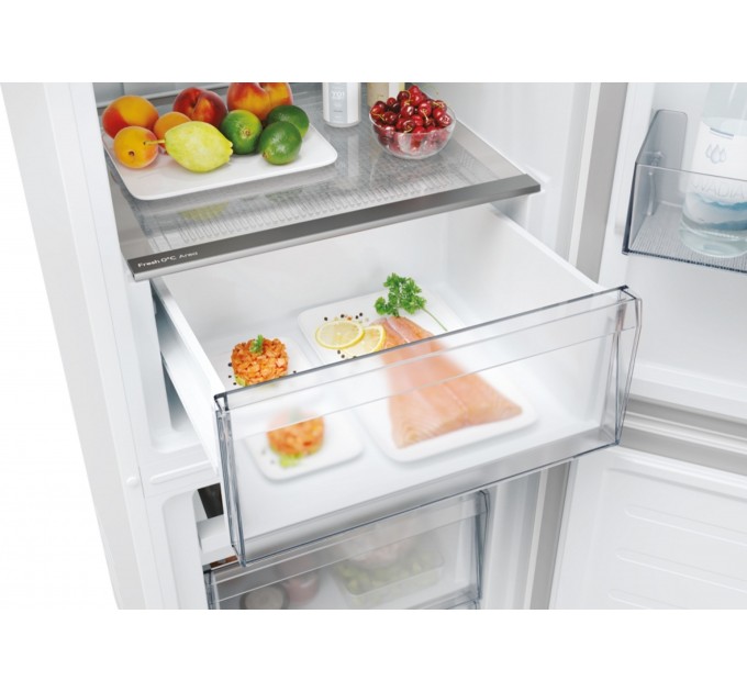 Холодильник Candy с нижн. мороз., 182.5x54.5х60, холод.отд.-197л, мороз.отд.-82л, 2дв., А++, NF, белый