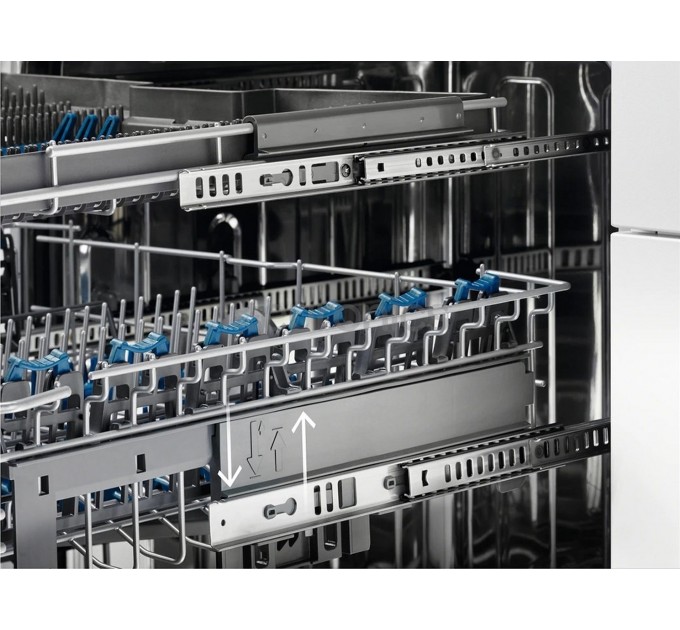 Посудомоечная машина Electrolux, 10компл., A++, 45см, дисплей, инвертор, 3я корзина, белый