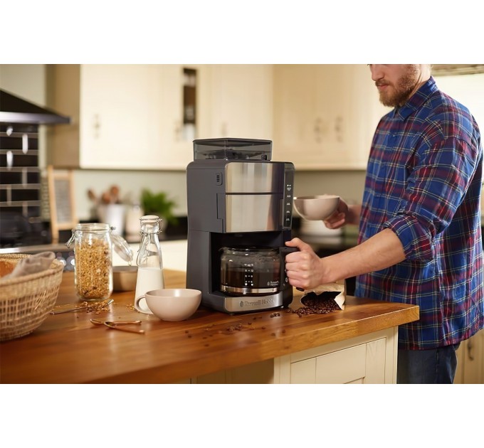 Кофеварка Russell Hobbs капельная Grind and Brew, 1.25л, молотый, LED-дисплей, черно-металл