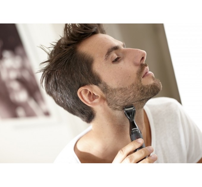Тример Philips Multigroom series 1000, для бороди і вусів, 1хАА, насадок-4, сталь, чорний