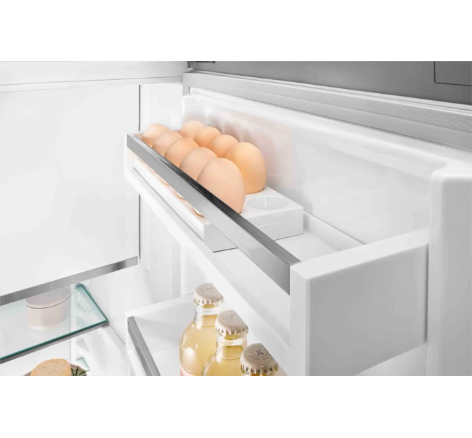 Холодильник Liebherr SBS, 185.5x119.4х67.5, холод.отд.-398л, мороз.отд.-271л, 2дв., A++, NF, диспл внутр., черный