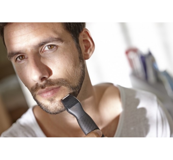 Тример Philips Multigroom series 1000, для бороди і вусів, 1хАА, насадок-4, сталь, чорний
